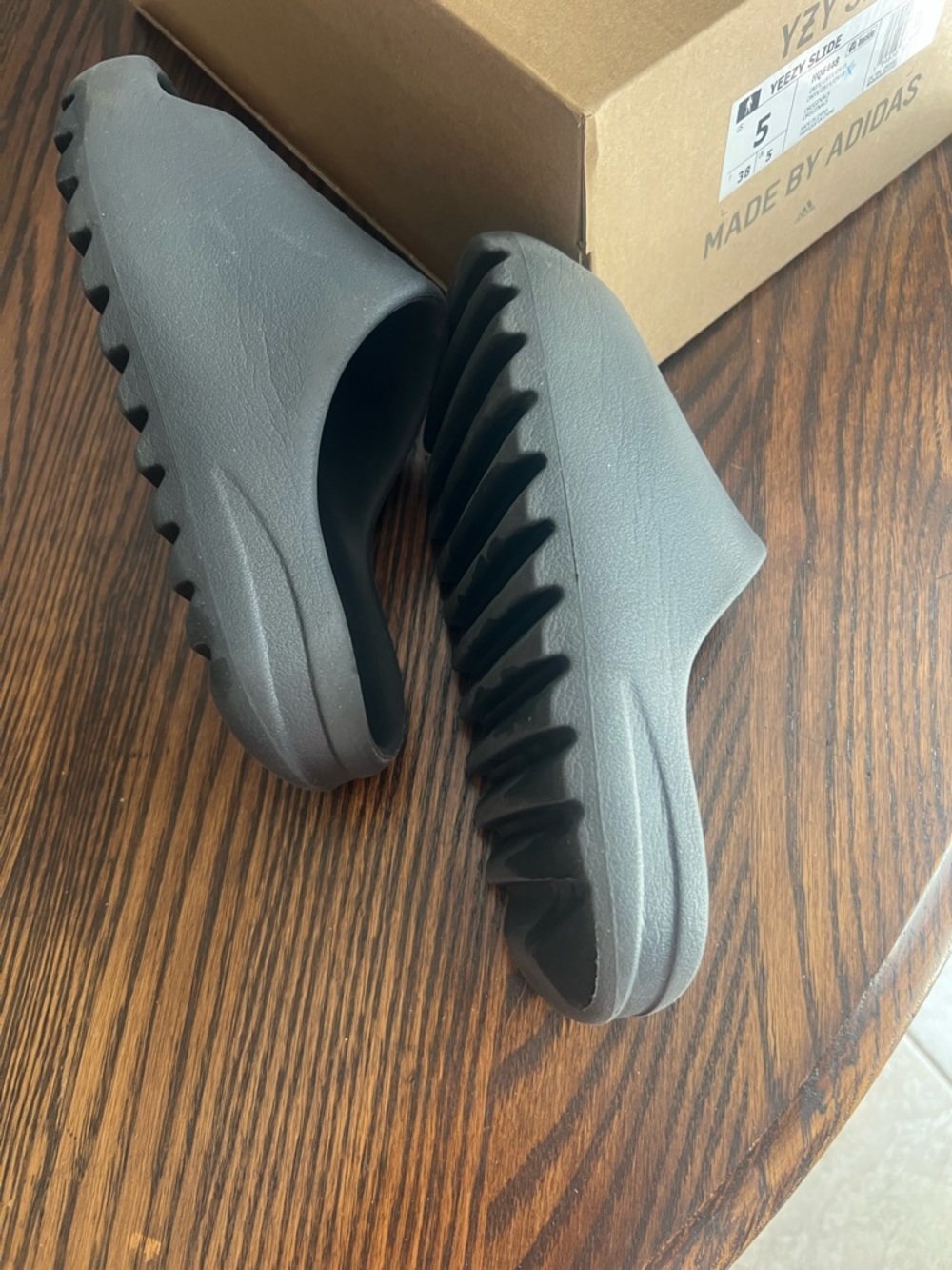 Yeezy Slide-Style Grey Foam Slide worn a few times